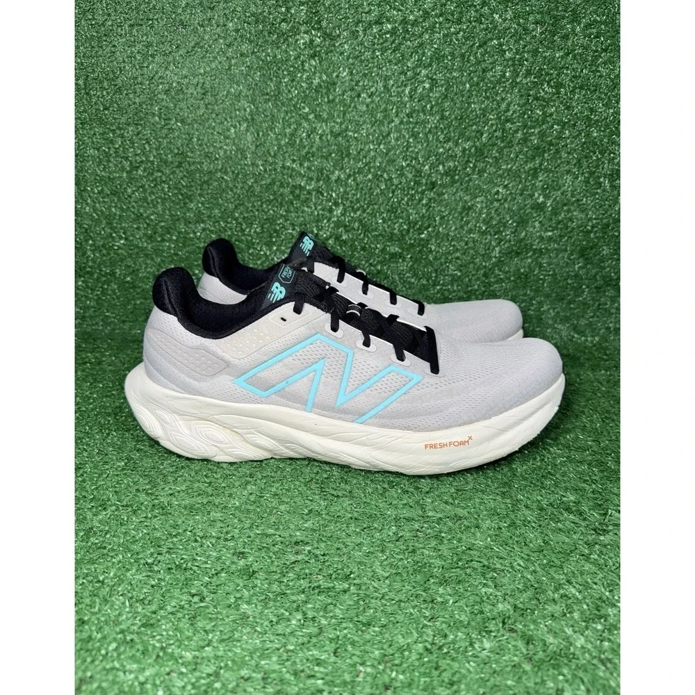 New Balance Fresh Foam 1080 Mens Size 13 White Blue Running Shoes Sneakers